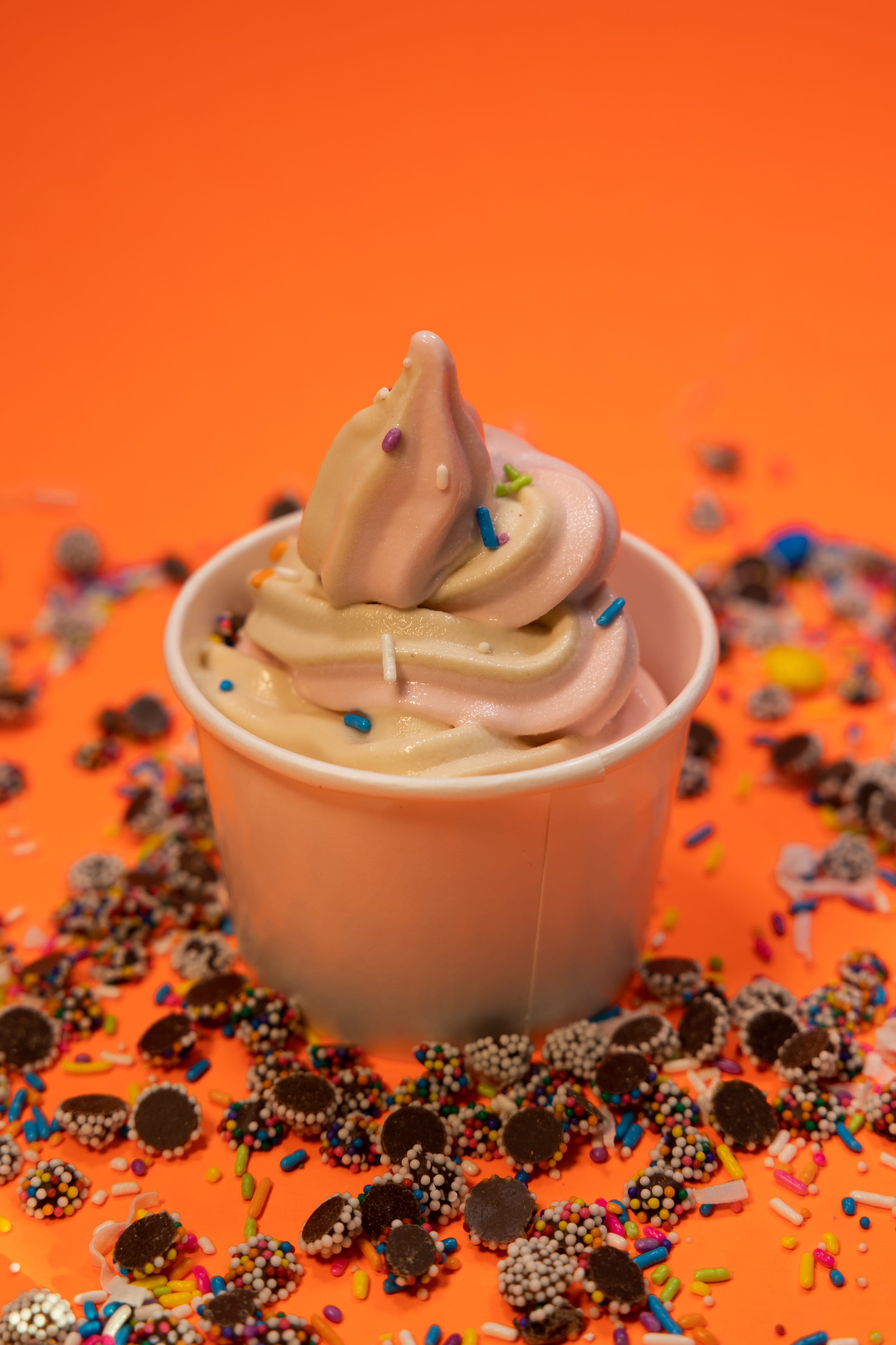 Frozen yogurt product photography from a desert shop
